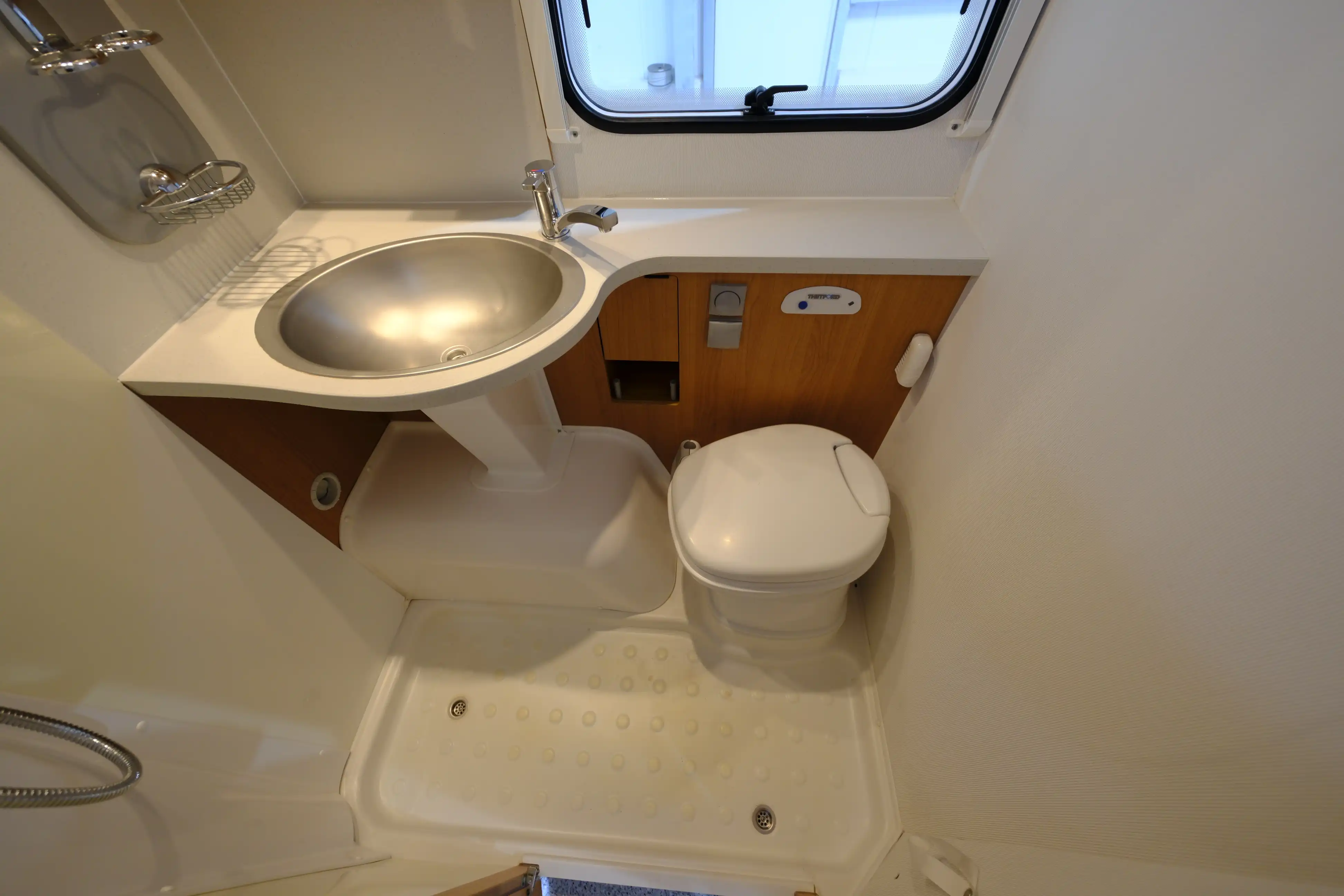 KNAUS Sport TI 600 MG Silverline